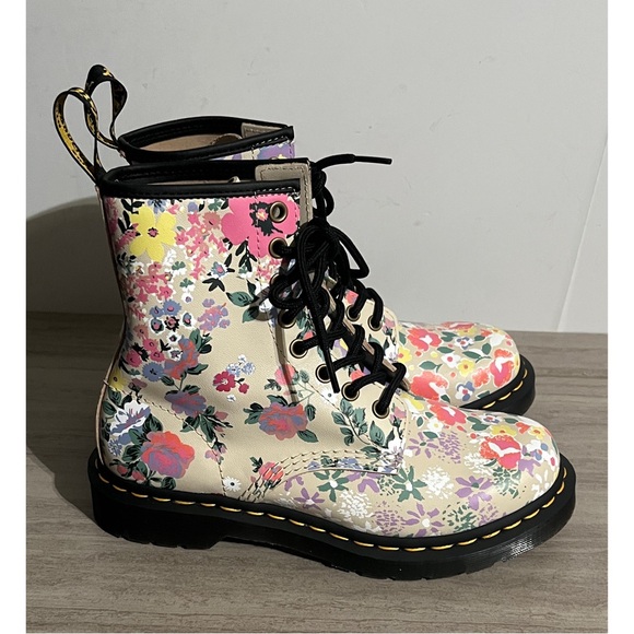 Dr. Martens 1460 Floral Mash Up Backhand Boots Parchment Beige womens Size  6 - Picture 4 of 11